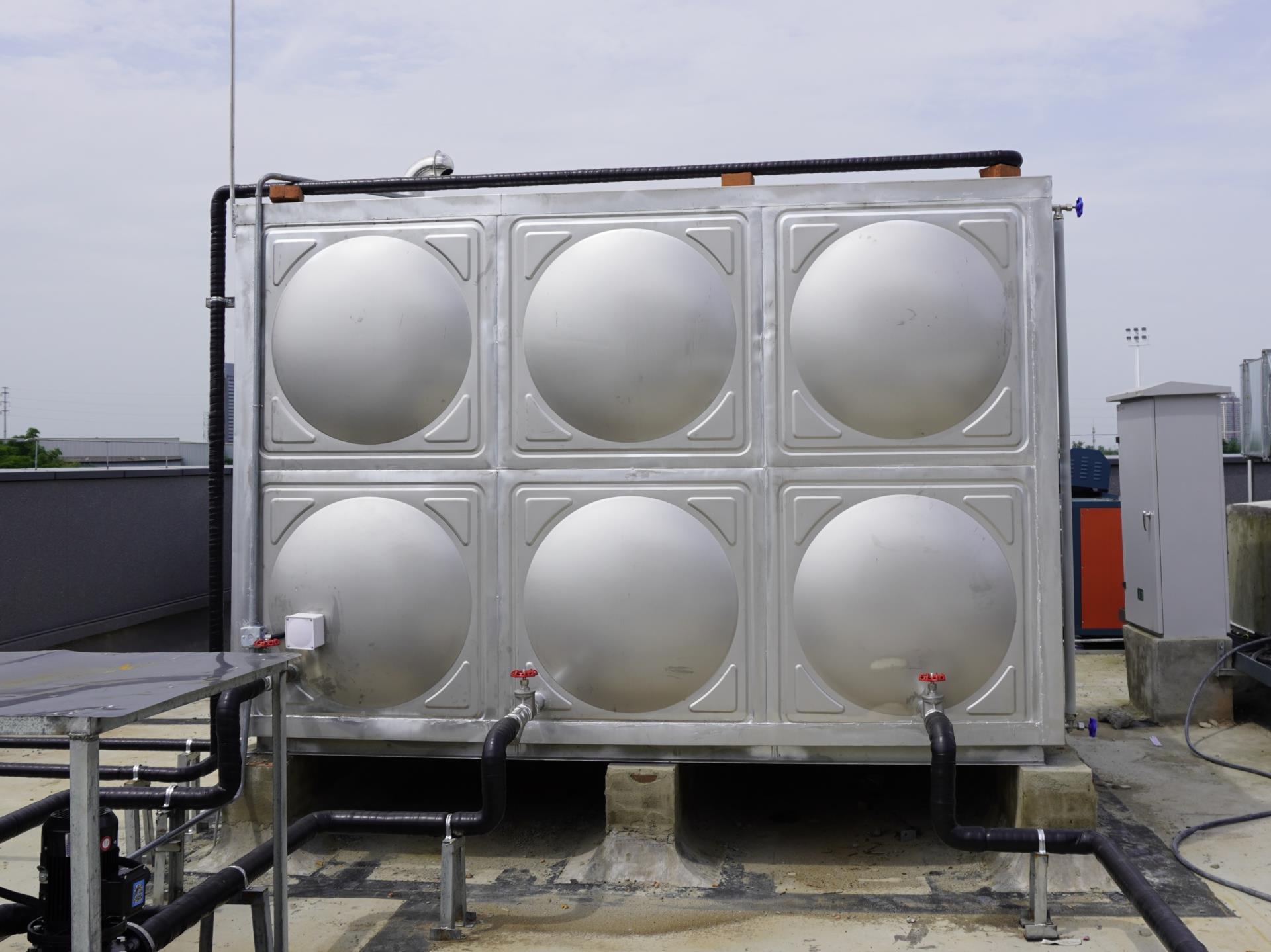 学校不锈钢生活水箱