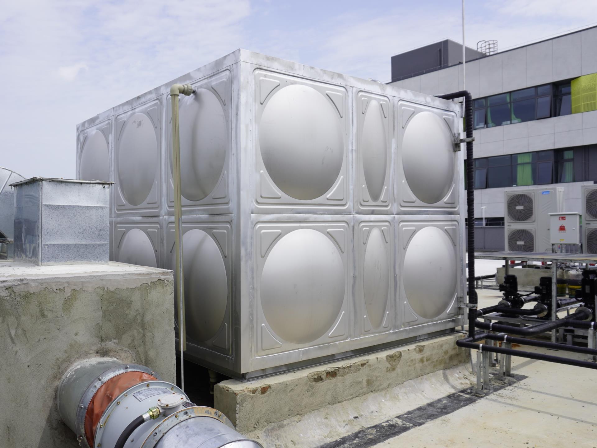 学校不锈钢生活水箱