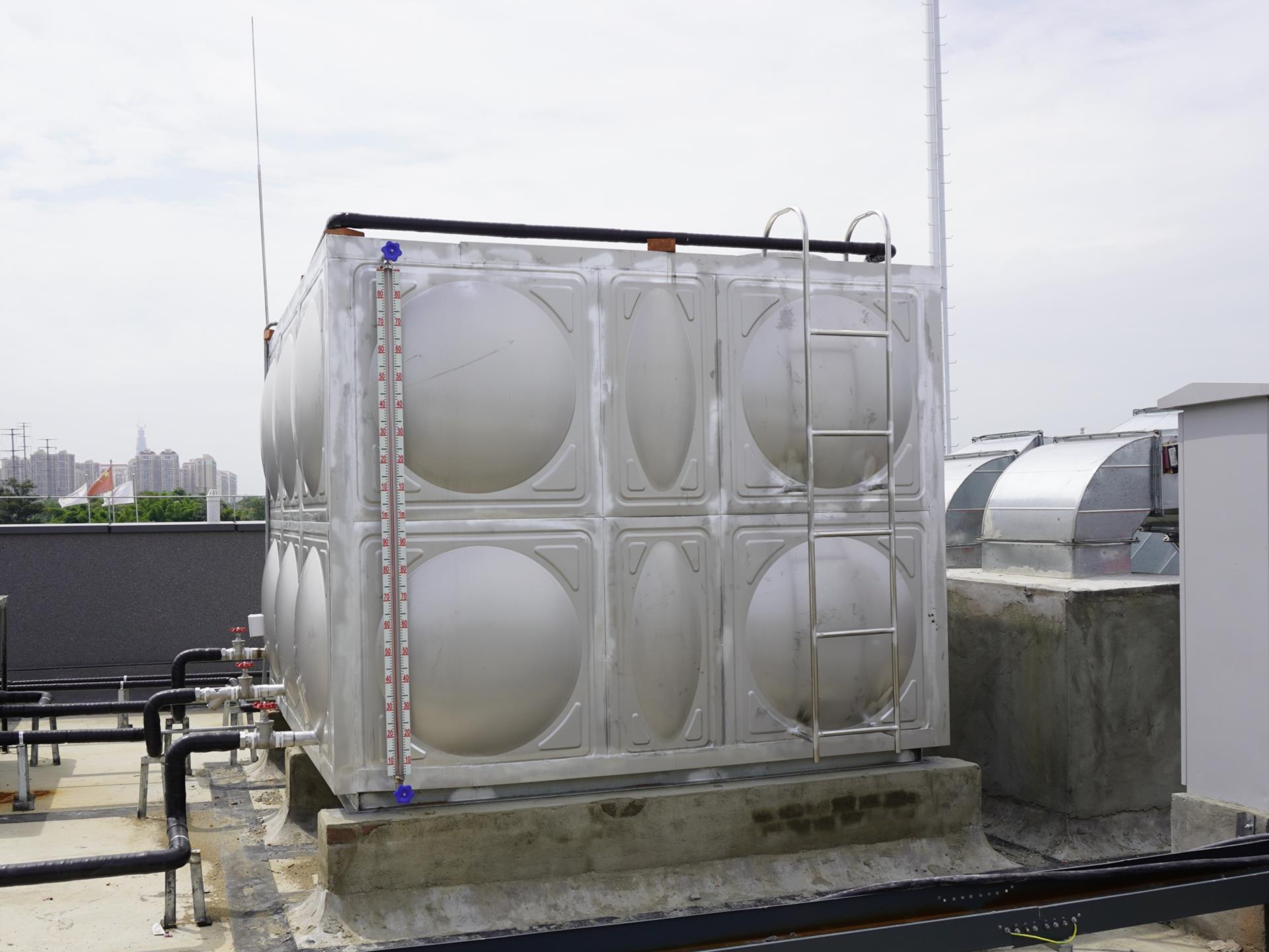 学校不锈钢生活水箱