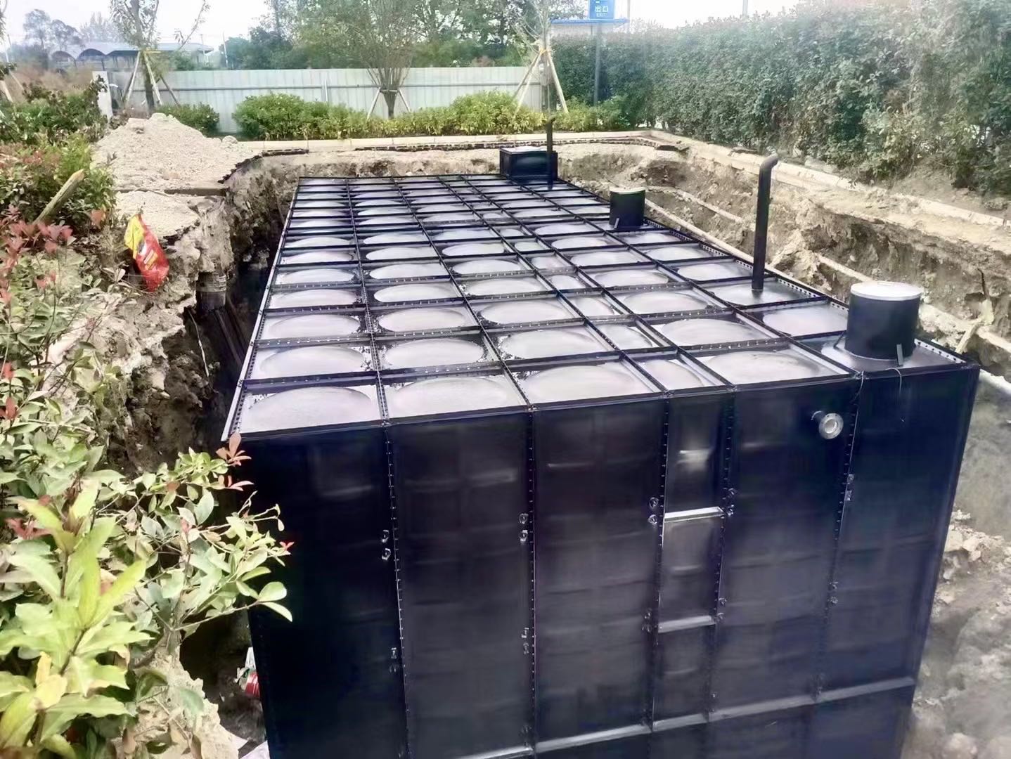 成都佛罗伦萨小镇地埋式一体式消防泵站安装